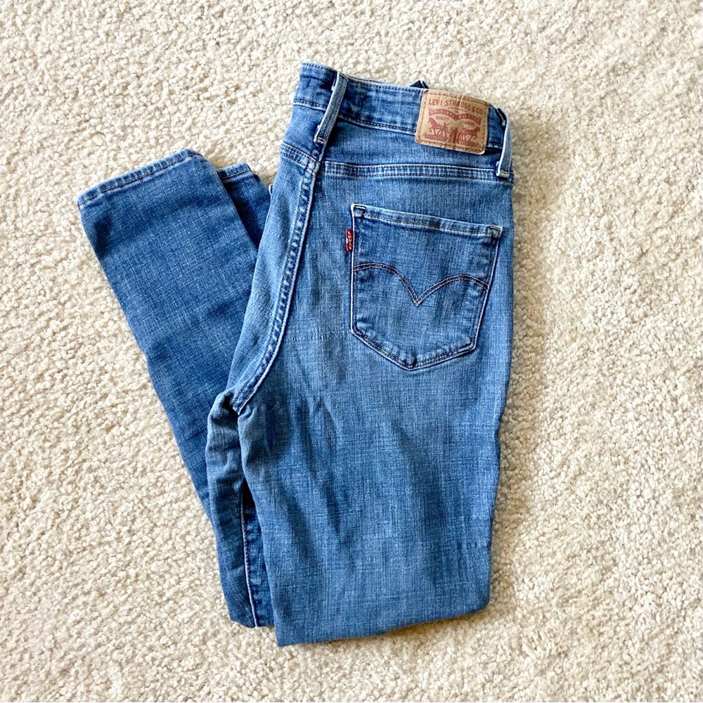 Levi’s 721 High Rise Skinny Denim Jeans | Women | Size 28
